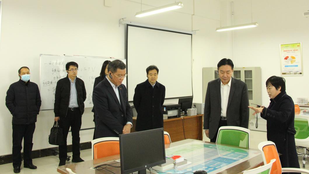 dae8b3b6bfd32f652c4c2a2f9dc4b42